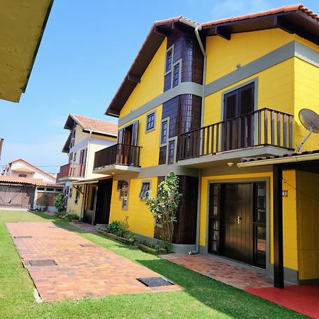 Casa Inteira No Pero, A Poucos Passos Da Praia กาโบฟรีโอ ภายนอก รูปภาพ